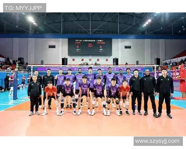 上海排球队配合默契创新高助力球队在全国赛场崭露头角 上海排球队配合默契创新高助力球队在全国赛场崭露头角