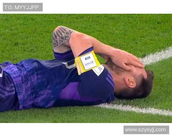 假装梅西踢球的搞笑日常让人捧腹大笑的足球明星模仿秀