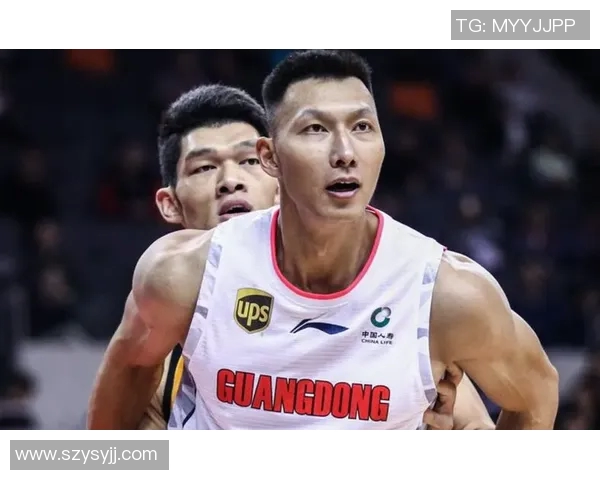 成都篮球队以73分领跑世界杯积分榜展现强大实力和团队合作精神