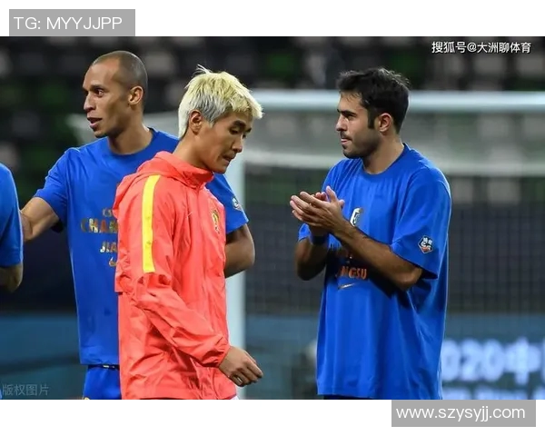 热烈欢迎足球明星莅临我们的城市与球迷们共享精彩时刻 热烈欢迎足球明星莅临我们的城市与球迷们共享精彩时刻