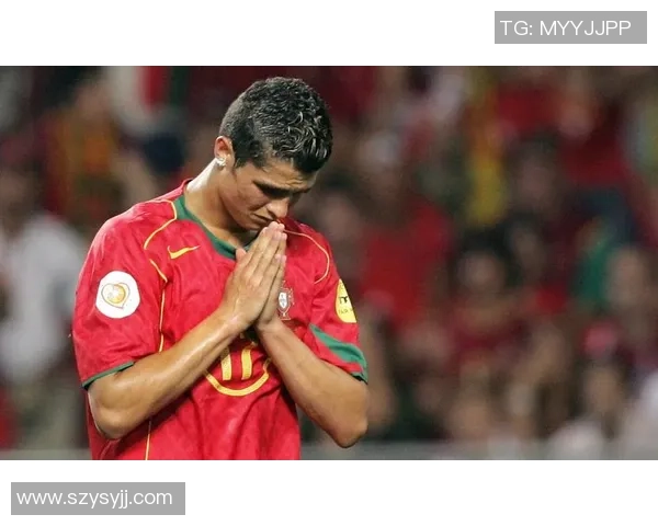 当今足球界最强明星的崛起与影响力分析